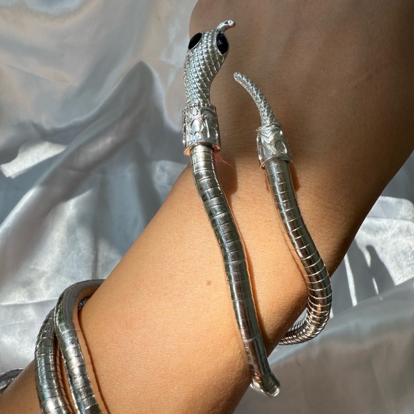 Serpenti Gold Magic Snake Cool Bendy Multilayer Necklace - Picture 10 of 14